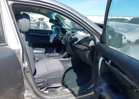 2013 Kia Sorento Lx из США, поврежденный, VIN 5XYKT3A64DG389116